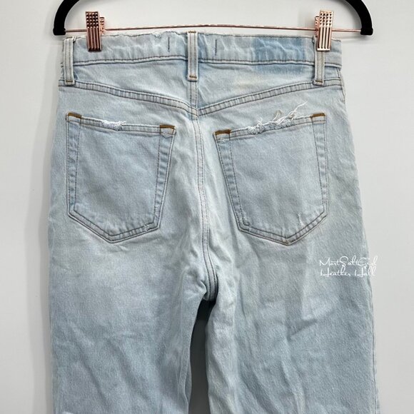 Abercrombie & Fitch The 90's Straight Ultra High Rise Distressed Jeans Size 27 - Picture 3 of 5